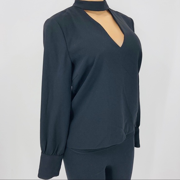 ZARA Woman V Neck Blouse - Picture 6 of 7